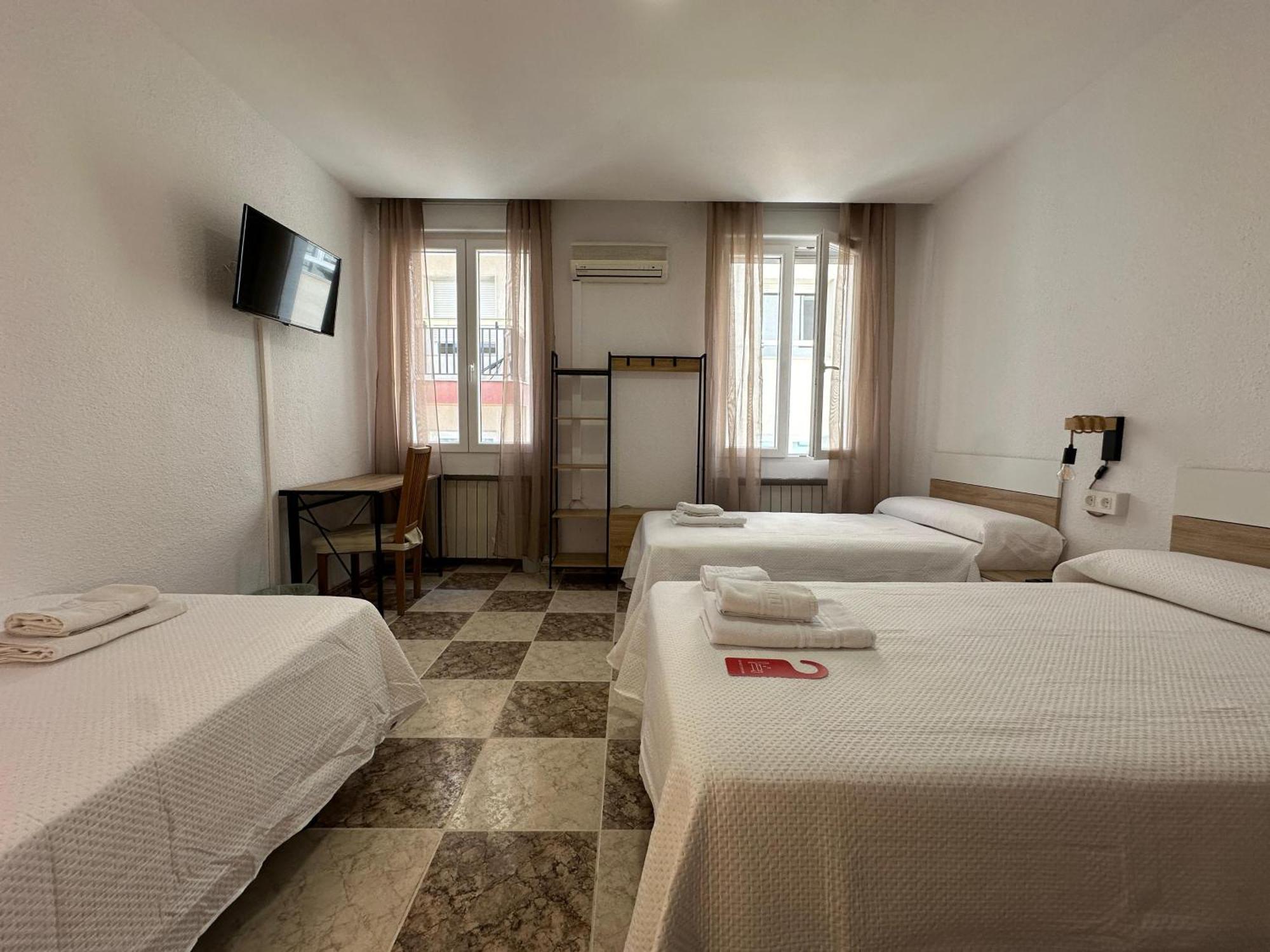 Pension Recogidas Granada Exterior photo